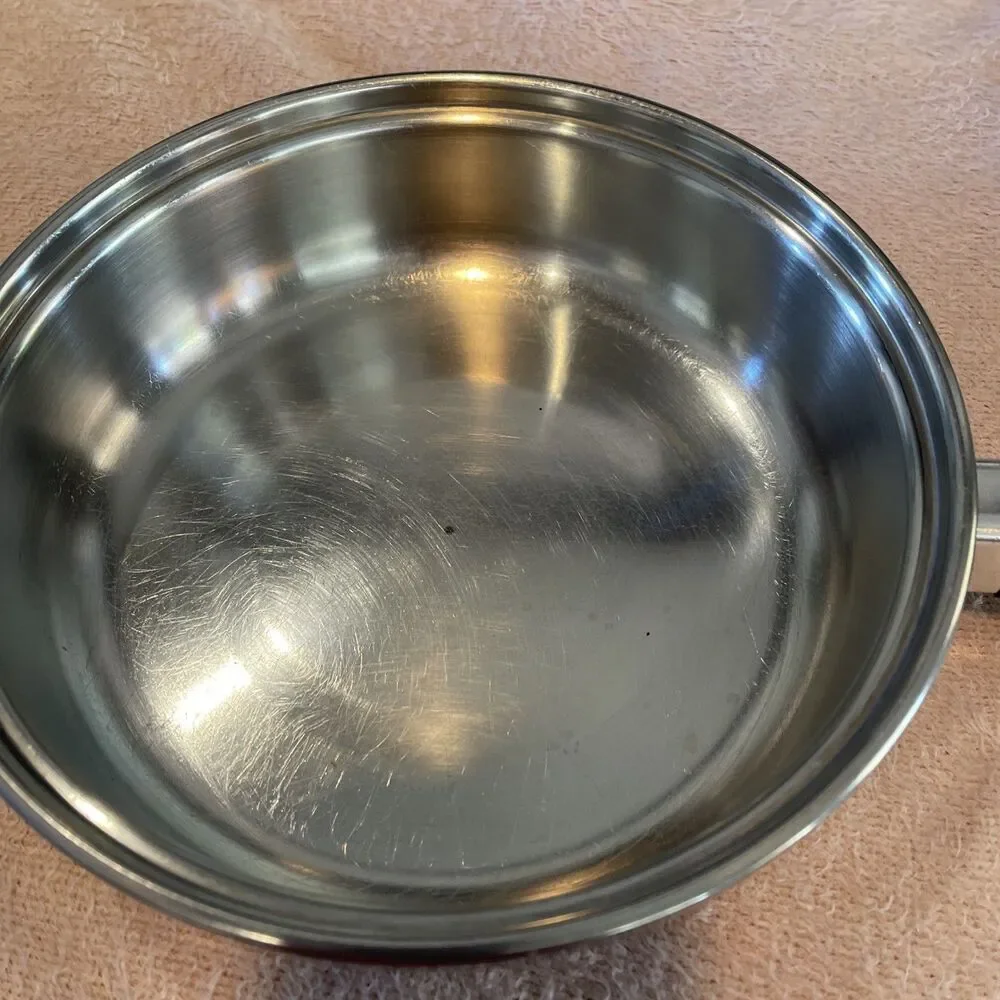 Saladmaster Stainless Steel 18-8 Tri-Clad 8.25 Inch Skillet with Vapo-Seal Lid